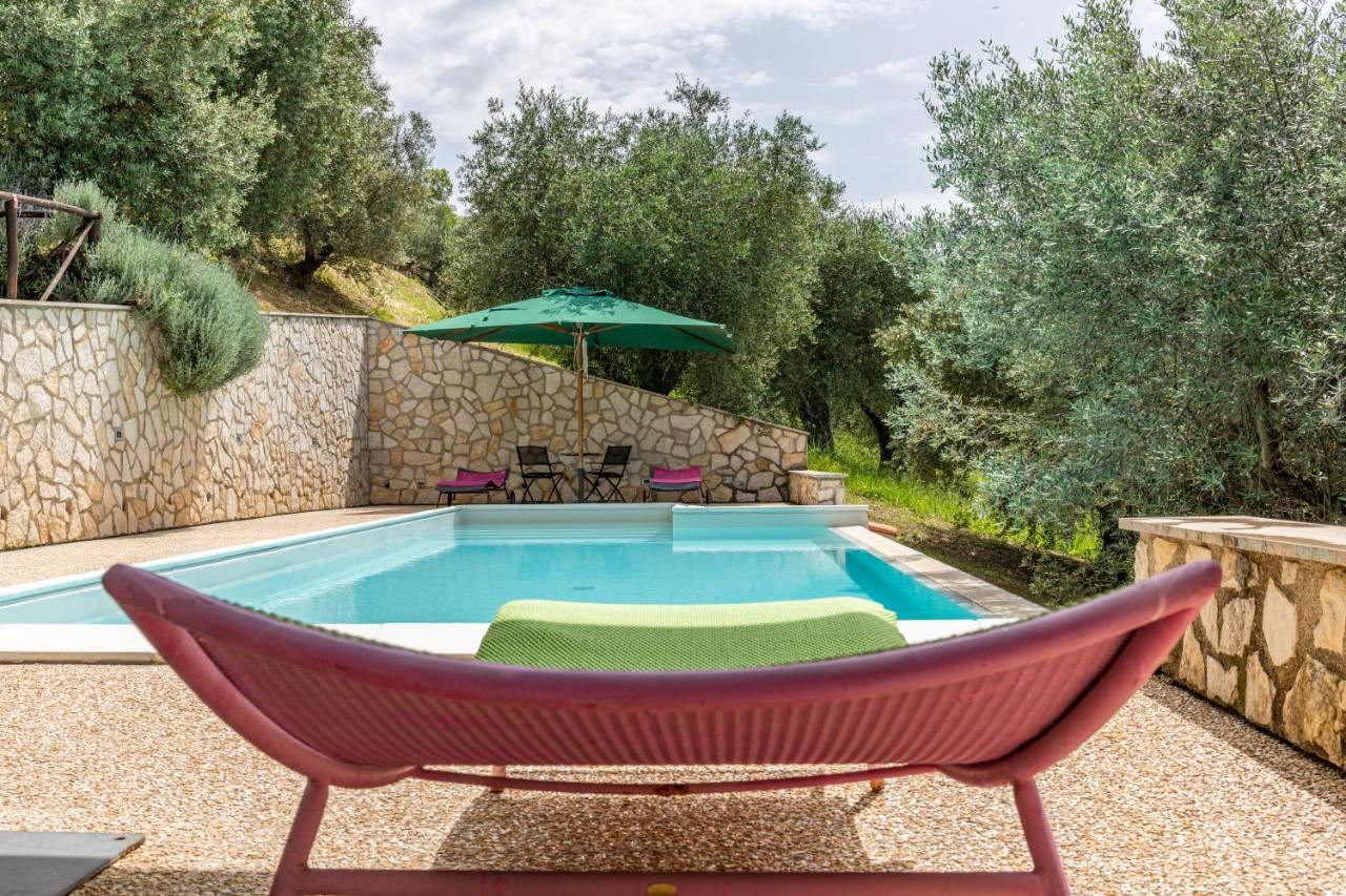 La Tana Delle Stelle B&B Di Charme E Relax 法拉因萨比纳 外观 照片