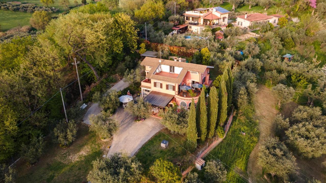 La Tana Delle Stelle B&B Di Charme E Relax 法拉因萨比纳 外观 照片