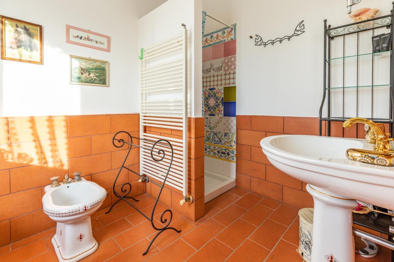 La Tana Delle Stelle B&B Di Charme E Relax 法拉因萨比纳 外观 照片