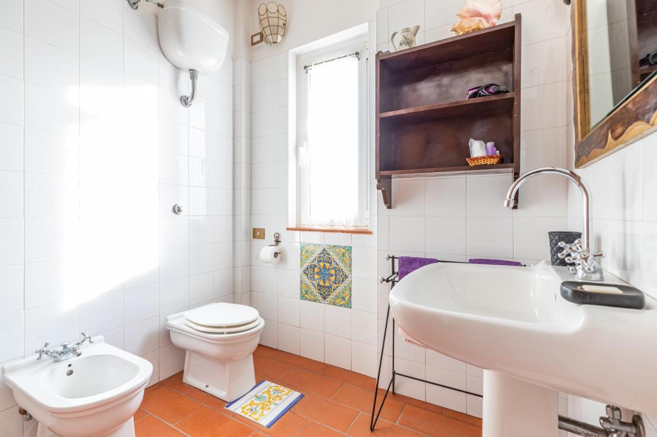 La Tana Delle Stelle B&B Di Charme E Relax 法拉因萨比纳 外观 照片